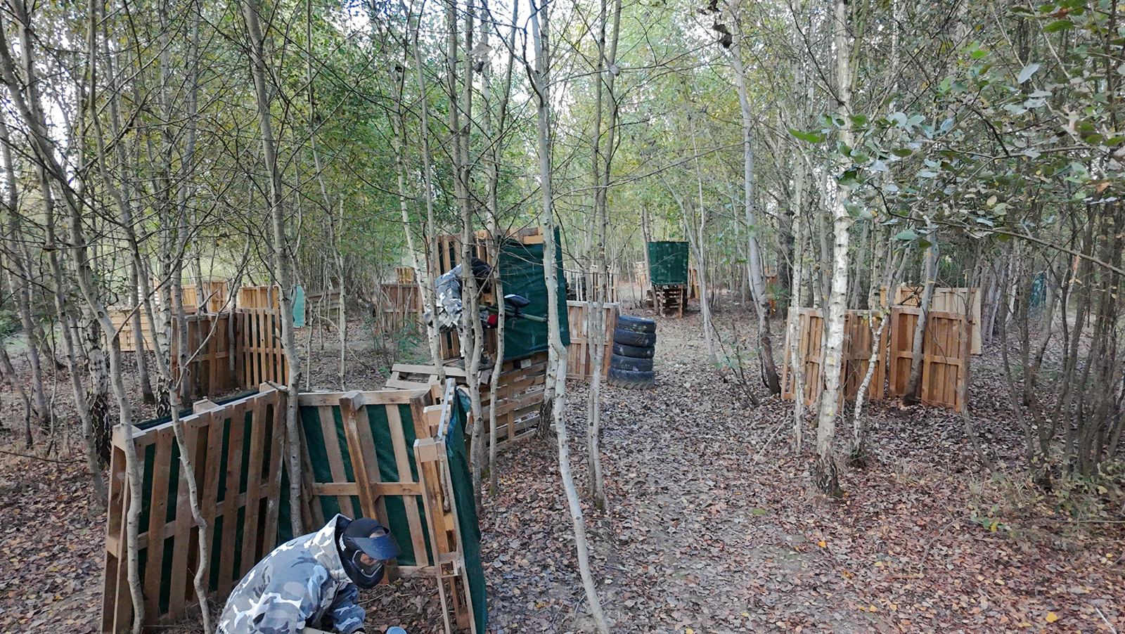 Paintball igra među zaklonima